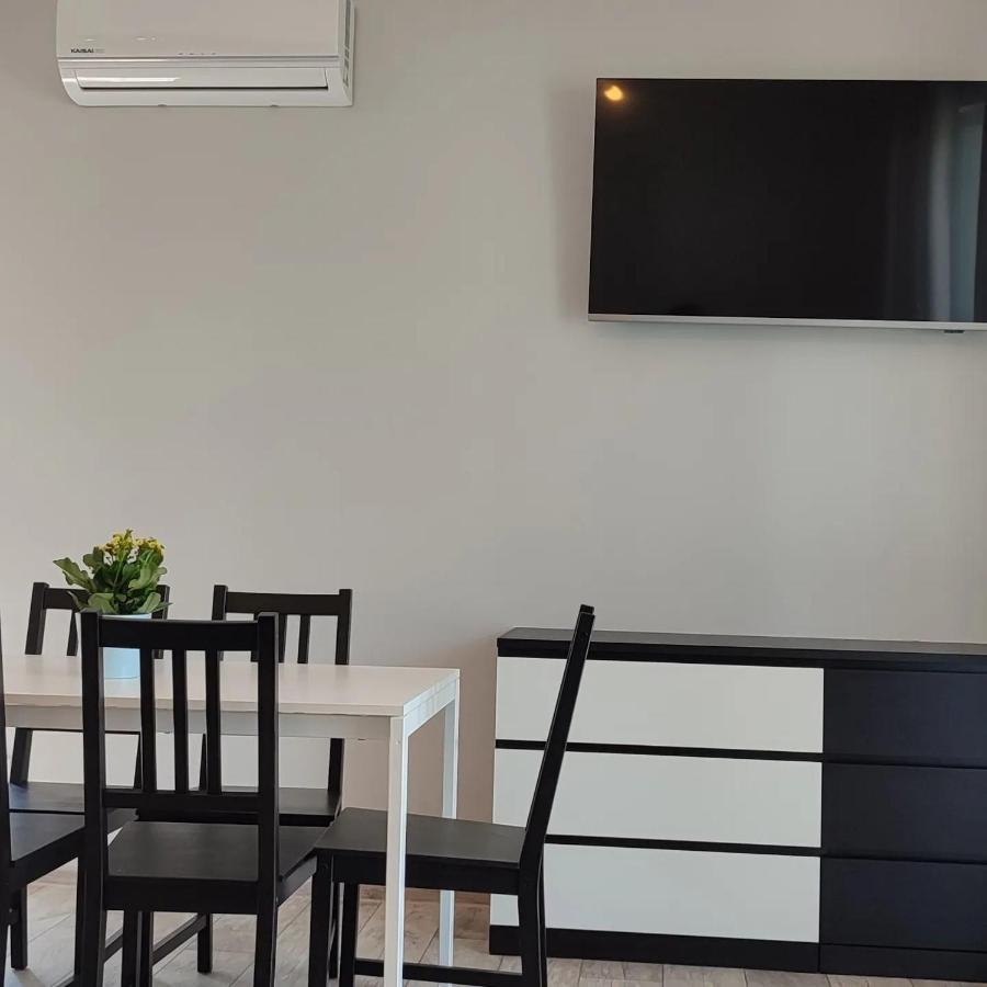 Apartamenty Wilga Spokojne Miejsce Z Calorocznym Jacuzzi I Letnim Basenem Exterior foto